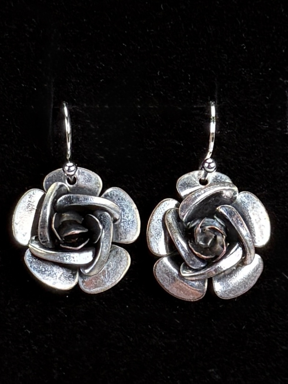 Vintage aged Silvertone 3-D flower pierced earrings